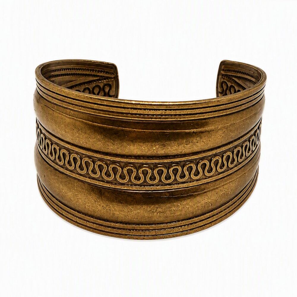 Bold VTG Style Etched Pattern Brass Tone Metal Boho Tribal Cuff Bracelet 7.25"